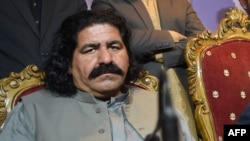 علي وزیر د ۲۰۲۰ز کال له ډېسېمبر راهیسې زنداني دی - پخوانی انځور.