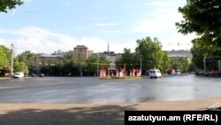 Հունիսի 15-ի առավոտյան Ֆրանսիայի հրապարակն արդեն բաց էր, վրաններն՝ ապամոնտաժված, երթևեկությունը՝ վերականգնված: