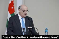 ასლან ბჟანია