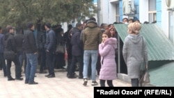 Узбекские студенты покидают вузы Таджикистана