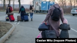 Numele mai multor ucraineni figurau de mai multe ori în evidențele unor primării ca fiind cazați la adrese diferite