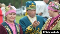 Туба халкы вәкилләре