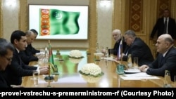 Türkmenistanyň prezidenti Serdar Berdimuhamedow Russiýanyň premýer-ministri Mihail Mişustin bilen gepleşik geçirdi. Aşgabat, 20-nji ýanwar, 2023. 