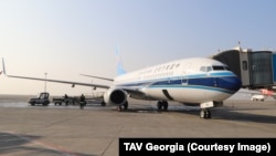 China Southern Airlines-ის თვითმფრინავი თბილისის საერთაშორისო აეროპორტში