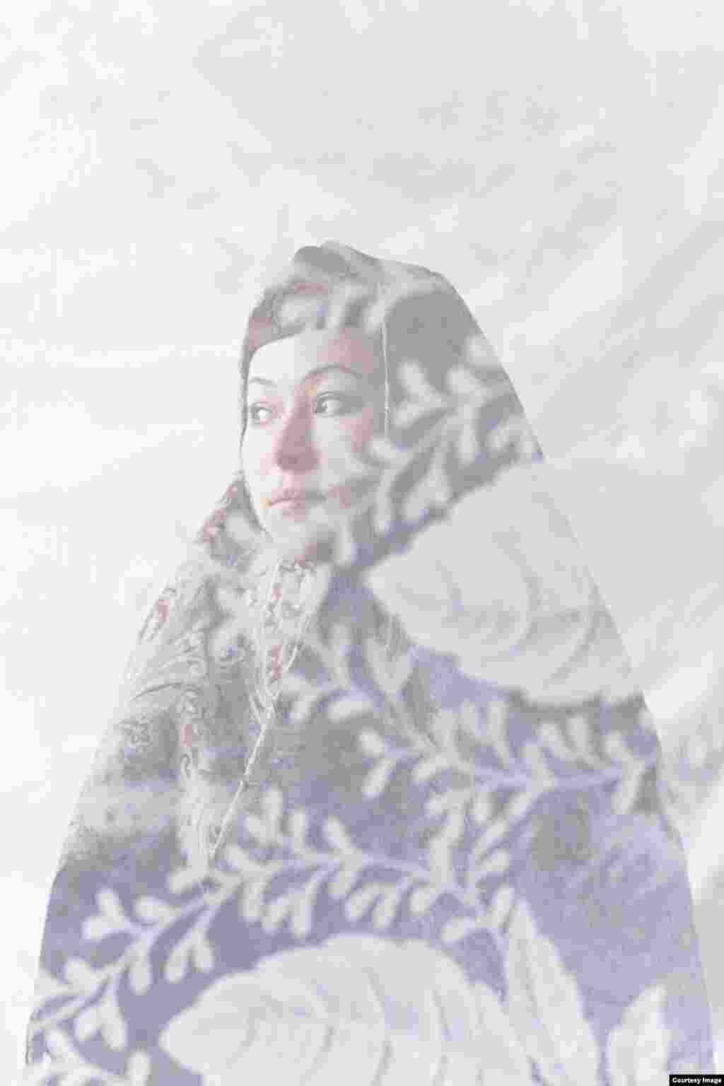 Лия, 33 года:&nbsp; "Во&nbsp;мне есть татарская кровь, но&nbsp;какой процент, не&nbsp;знаю. В&nbsp;детстве меня всегда дразнили "татаркой"&nbsp;