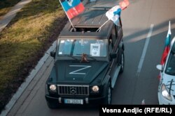 Protesta në Beograd në mbështetje të pushtimit rus të Ukrainës. Serbi, 13 mars 2022.