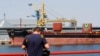 Porti i Odesës, prej ku anijet ngarkohen me drithëra ukrainase. 