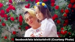 ლელა ცისკარიშვილი შვილთან ერთად