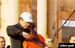 Sergei Rodulgin duket se favorizohet nga Putini më shumë se sa violonçelist.