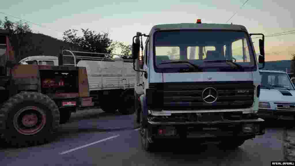 Rrugë e bllokuar në&nbsp;Rudarë të Zveçanit.