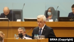 Nedeljko Čubrilović predsjedava Skupštinom entiteta Republika Srpska, na sjednici 1. februara 2022.