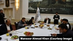 دیدار معاون رئیس الوزرای حکومت طالبان با مشاور امنیت ملی پاکستان در کابل