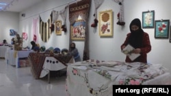 شماری از زنان تجارت‌پیشه در هرات