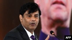 کینیايي پولیس وايي، ارشد شريف د اکتوبر پر ۲۳مه په پلازمېنه نېروبي کې پولیسو وژلی وو ــ پخوانی انځور