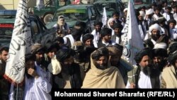 طالبان په ترینکوټ کې - انځور له ارشيفه 