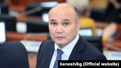 Данияр Толонов.