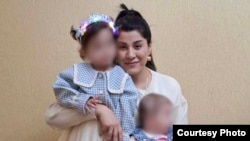 Рухшона Ҳакимова ду фарзанди хурдсол дорад