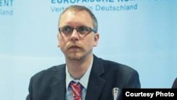 Антон Шеховцов