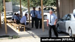 Döwlet awtobuslarynyň sürüjileri (Illýustrasiýa suraty)