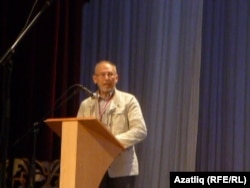 Дамир Исхаков чыгыш ясый