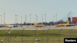 Leypsiq aeroportunda yük təyyarələri 