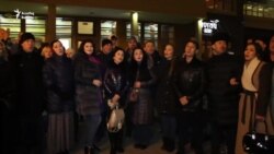 Татар җырчылары телне яклап флешмоб оештырды