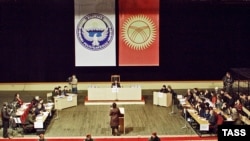 Апрель окуясы боюнча сот, 17-ноябрь, 2010-жыл