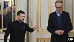 კანცლერ ფრიდრიხ მერცისგან პრეზიდენტმა ზელენსკიმ მტკიცე დახმარების დაპირებები 2024 წლის დეკემბერში, ჯერ კიდევ ბუნდესტაგის არჩევნების წინ მიიღო.