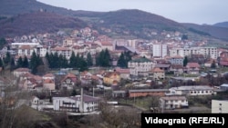 Komuna e Leposaviqit. Sipas autoriteteve të Kosovës një shtetas i Kosovës, i nacionalitetit serb, u plagos dhe u rrëmbye nga Xhandarmëria serbe, në brezin kufitar në këtë komunë. 