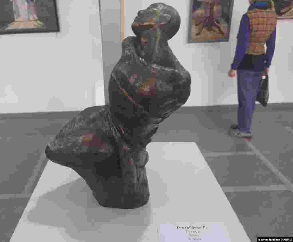 Р.Токтобаеванын "Туткун" аттуу эмгеги. Коло