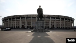 Главная футбольная арена России – стадион «Лужники» в Москве. 