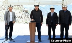 Садыр Жапаров объявляет о запуске строительства Камбаратинской ГЭС-1. Джалал-Абадская область. 8 июня 2022 года.