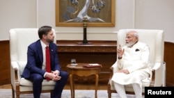 Вице-президент США Джей Ди Вэнс и премьер-министр Индии Нарендра Моди. Дели. 21 апреля 2025 года