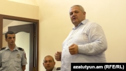 Մամիկոն Ասլանյանը դատարանի դահլիճում։