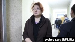 Адна з затрыманых — Вольга Мікалайчык. Архіўнае фота