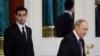 Türkmenistanyň prezidenti Serdar Berdimuhamedow (çepde) we Russiýanyň prezidenti Wladimir Putin. Moskwa. 10-njy iýun, 2022 ý. 