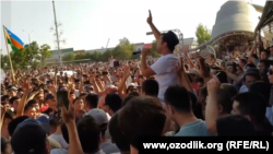 Во время протестов в Нукусе. 1 июля 2022 года.