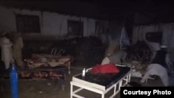 پکتيکا کې د زلزلې له امله يو ويجاړ شوی کور