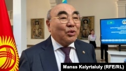 Кыргызстандын мурдагы президенти Аскар Акаев, Алматы, 19-июнь 2022-жыл. 