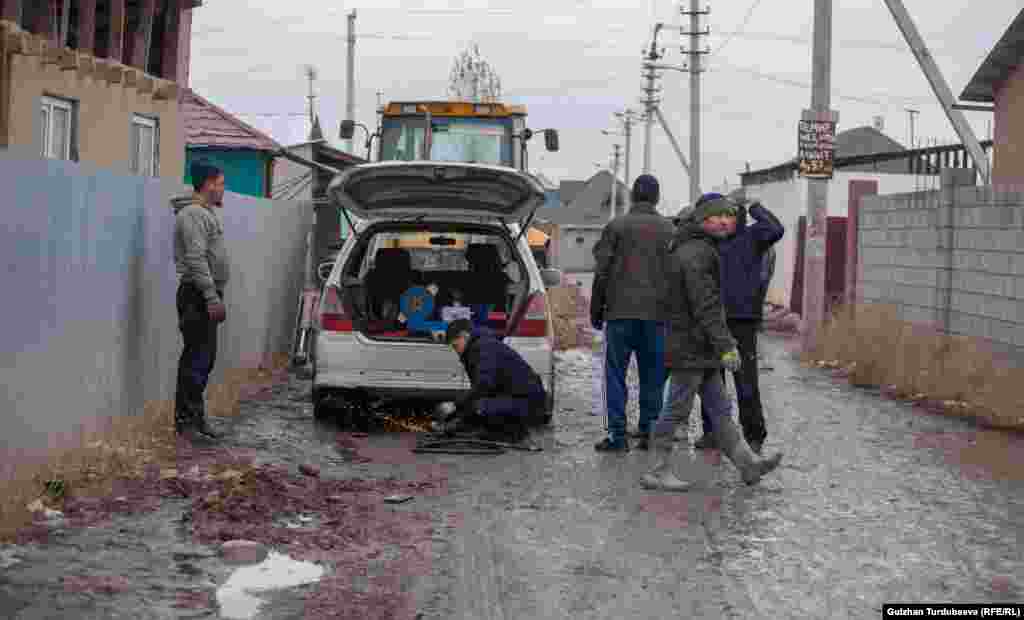 Некъа юккъехь йоьхна машен ю тоеш.