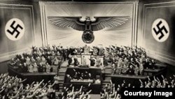 Кадр з фільму «Звичайний фашизм»