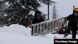 „ენერგო პროს“ თანამშრომლები ცდილობენ ელექტროენერგიის აღდგენას