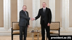 Прэм’ер-міністар Армэніі Нікол Пашыньян і прэзыдэнт Азэрбайджану Ільхам Аліеў сустрэліся ў Абу-Дабі, каб абмеркаваць патэнцыйнае мірнае пагадненьне, 10 ліпеня 2025