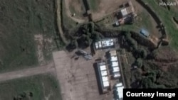 Helicopters disassembled for transport at the Hmeimim air base in Latakia, Syria on December 13. Source: Satellite image ©2024 Maxar Technologies