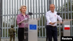 Președinta Comisiei Europene, Ursula von der Leyen, în vizită în Polonia, unde s-a întâlnit cu premierul Donald Tusk. 