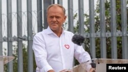 Дональд Туск на польска-беларускай мяжы 31 жніўня 2025 году