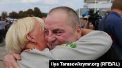 Azat etilgen qırımlı siyasiy mabüs Edem Bekirov 