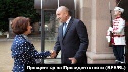 Претседателката на Северна Македонија, Гордана Сиљановска-Давкова и претседателот на Бугарија, Румен Радев (фотоархива).