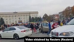 Жители на Херсон ја пречекуваат украинската војска