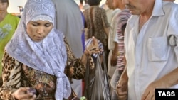 Ташкен базарындагы мусулман аял